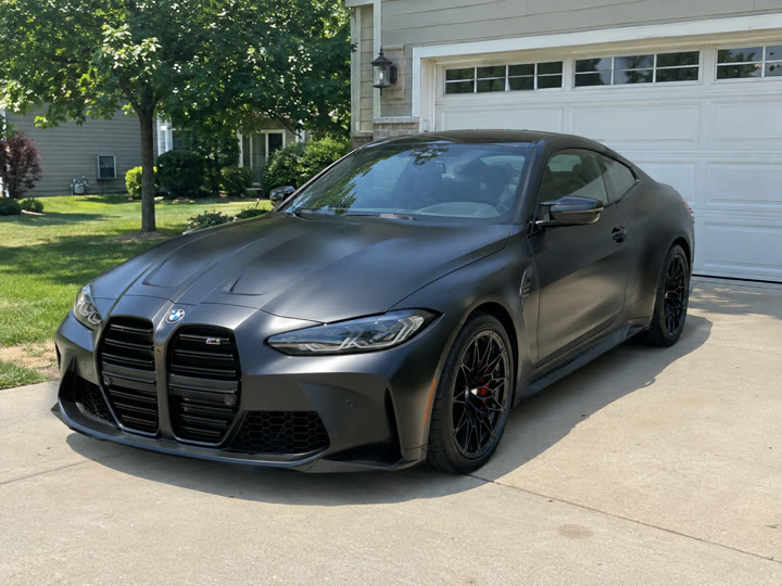Photo of the car used for the AI object swap